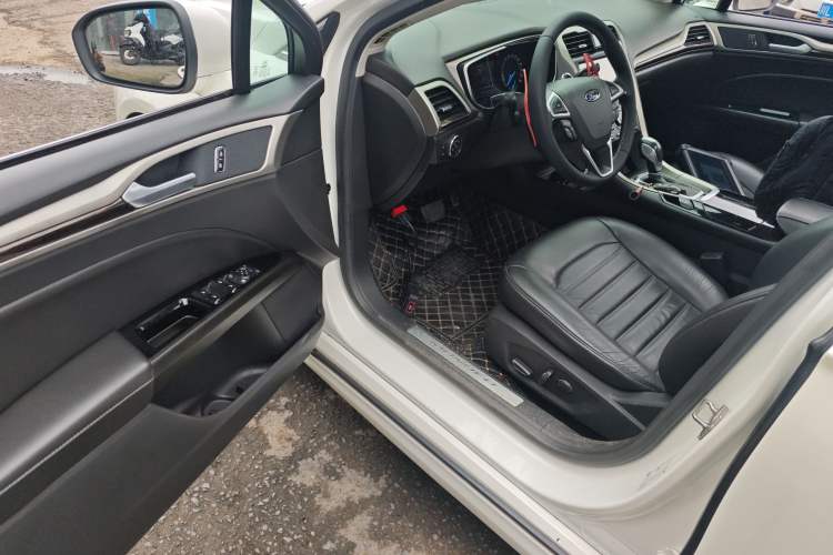 Used Ford Mondeo 2013 2.0L GTDi 200 Fashion Edition