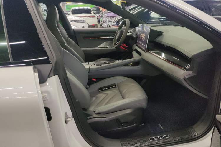Used Zeekr 001 2022 Ultra-Long Range Dual-Motor ME Version Right Front Seat