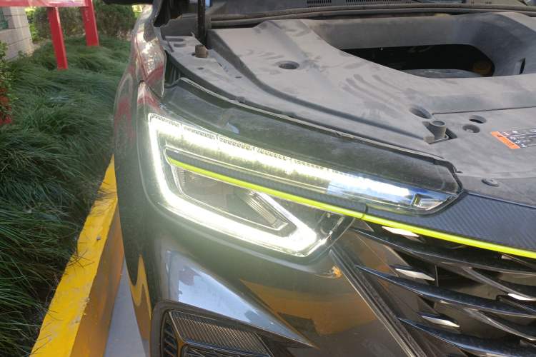 Used Roewe RX5 2021 PLUS 330TGI Automatic National Style Smart Luxury Edition
