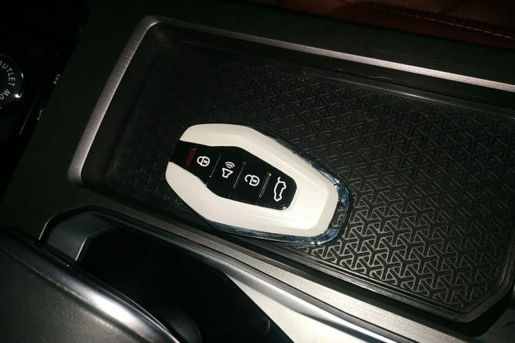 Used JETOUR X70 PLUS 2023 1.5T DCT Ziqiang PRO 5-Seater Vehicle Key