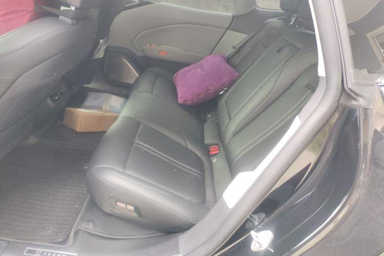 Used Zeekr 007 2024 Rear-Drive Intelligent Driving Version 75 kWh
