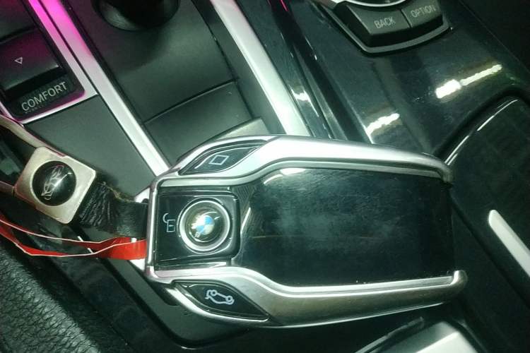 Used BMW 5 Series 2014 520Li Elegant Model