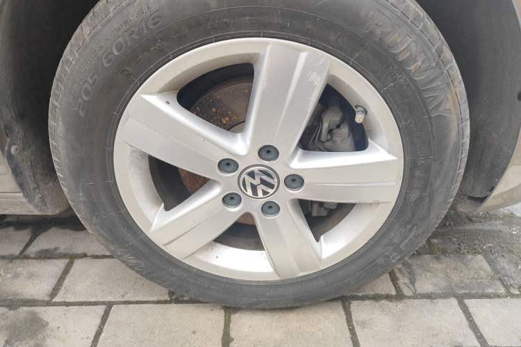 Used Volkswagen Touran 2015 1.4T DSG Comfort Edition 5 Seats
