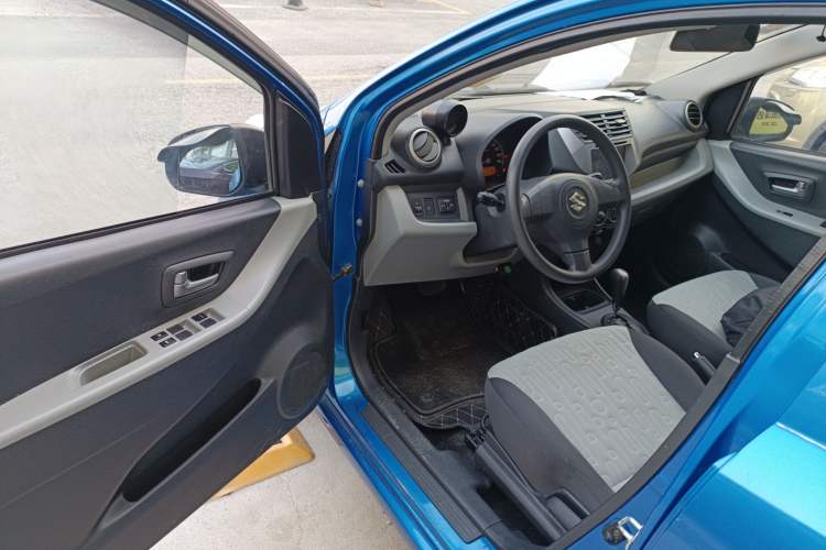 Used Suzuki Alto 2013 1.0L Automatic Luxury Model
