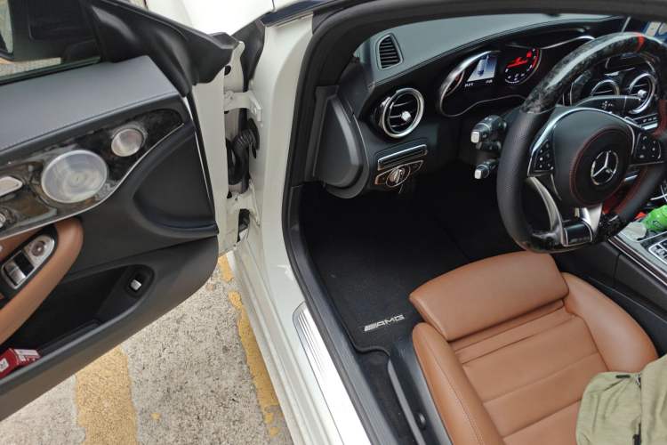 Used Mercedes-Benz C-Class 2017 Facelift C 200 Coupe