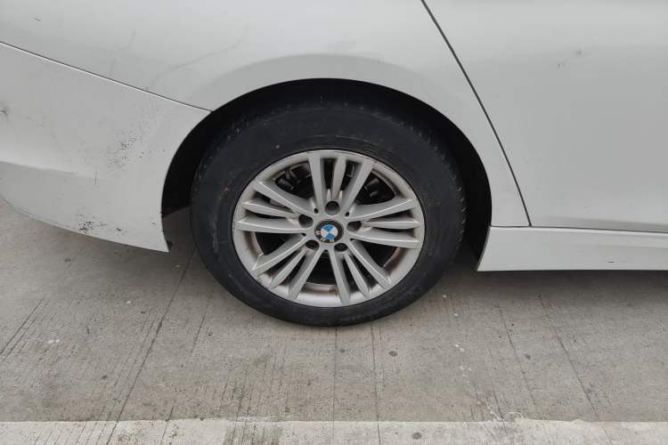 Used BMW 3 Series 2015 316Li Fashion Model

