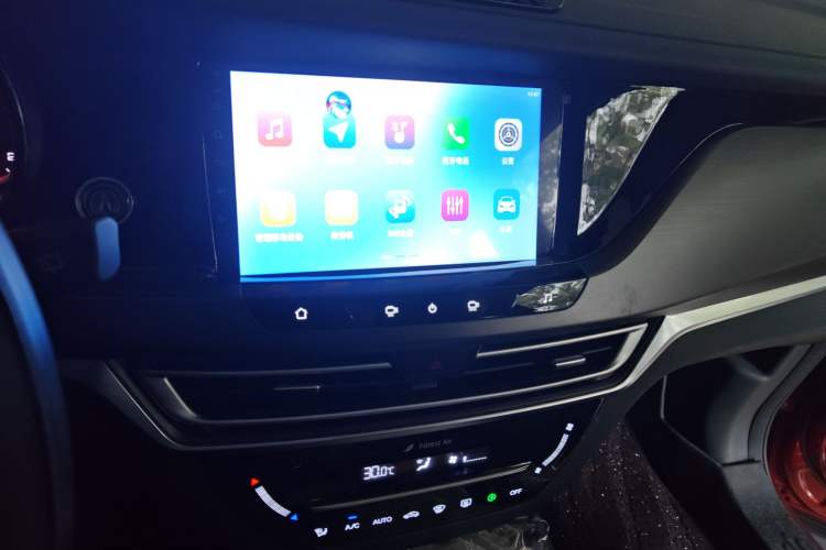 Used CHANGAN CS35PLUS 2019 1.4T DCT Smart Connect Blue Whale Edition Audio And AC Panel