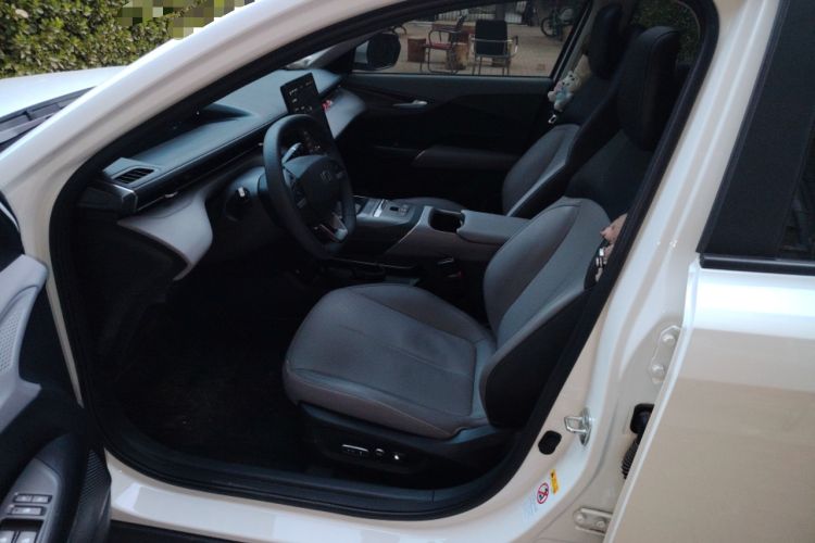 Used CHANGAN NEVO A05 2025 Truly Delicious Edition 70 – Beyond Excellence Left Front Seat