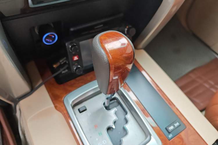 Used Toyota Land Cruiser  Gear Lever