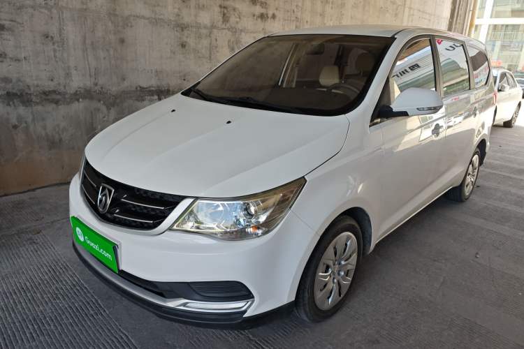 Used Baojun 730 2016 1.5L Manual Value Edition 7 Seats China V Emission Standard
