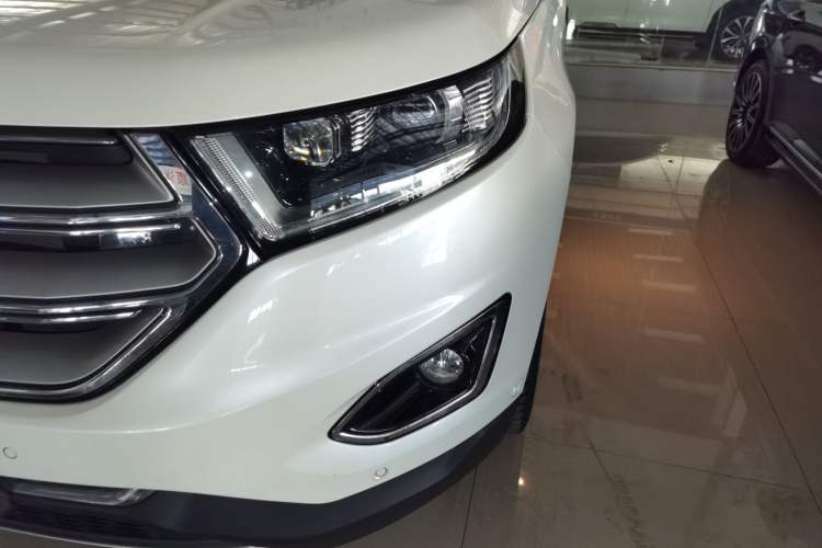 Used Ford Edge 2018 EcoBoost 245 Four-Wheel Drive Titanium 7-Seater