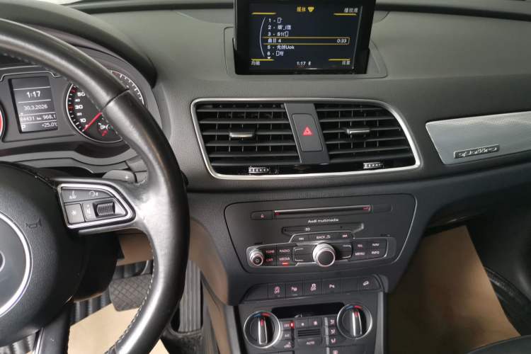 Used Audi Q3 2017 35 TFSI quattro all-wheel drive fashion model
