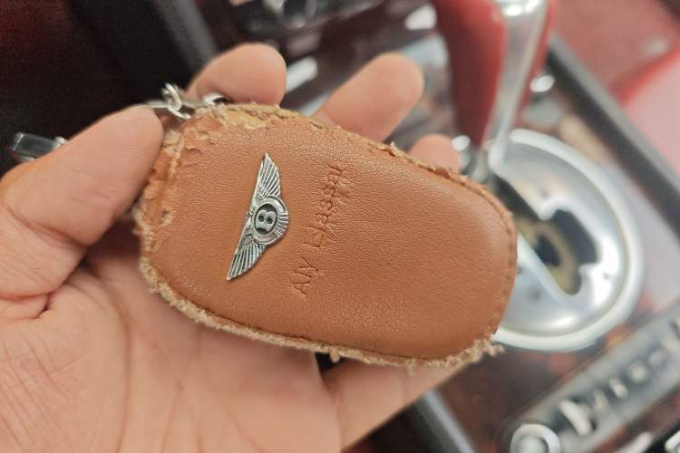 Used Bentley Flying Spur 2010 6.0T Five-Seat Version Vehicle Key