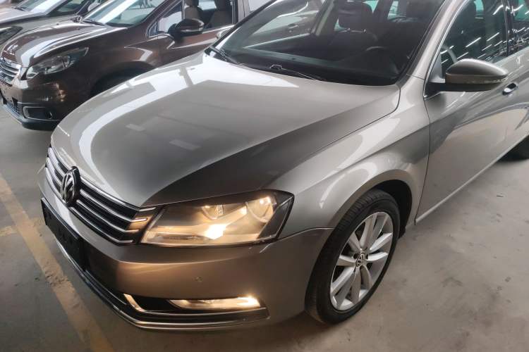 Used Volkswagen Magotan (Import) 2012 Travel Edition 2.0 TSI Comfort Version