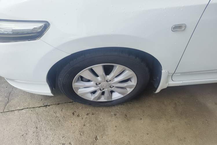 Used Honda City Classic 2012 1.5L Automatic Elite Edition Left Front Wheel Hub