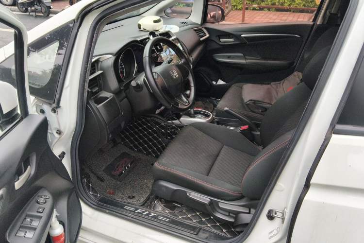 Used Honda Fit 2018 1.5L CVT Trendy Run+ Edition
