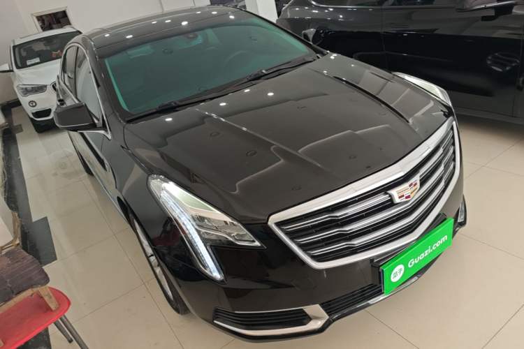 Used Cadillac XTS 2018 28T Tech Edition Front Right 45 Deg