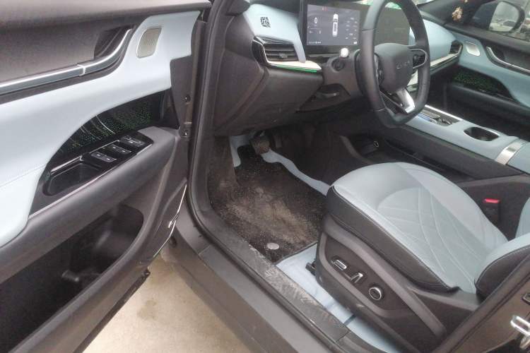 Used Chery New Energy eQ7 2023 512 km Max
