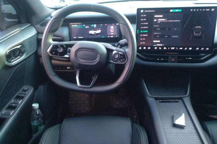 Used Lynk & Co 06 EM-P 2025 EM-P 126 Long-Range Halo