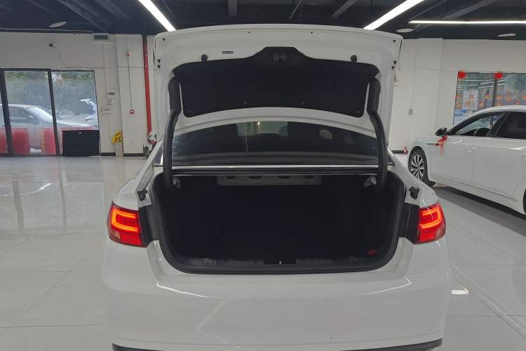 Used Geely Auto Emgrand GL 2021 UP 1.4T CVT Luxury Edition