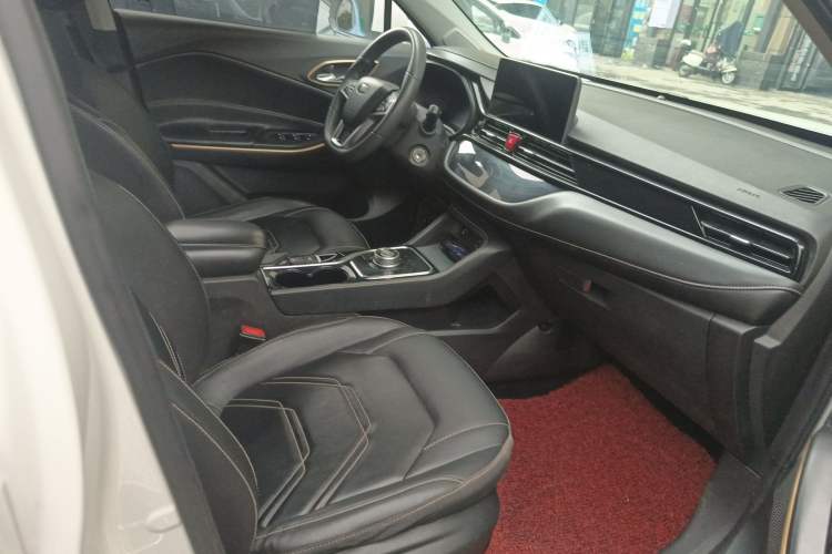 Used SOL E40X 2021 Silver Armor Edition Right Front Seat