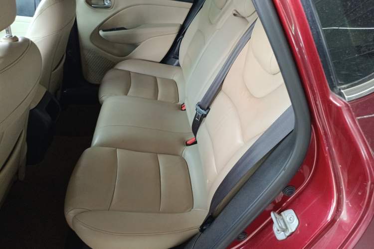 Used Fiat Viaggio 2012 1.4T Automatic Enjoyment Edition Left Rear Seat