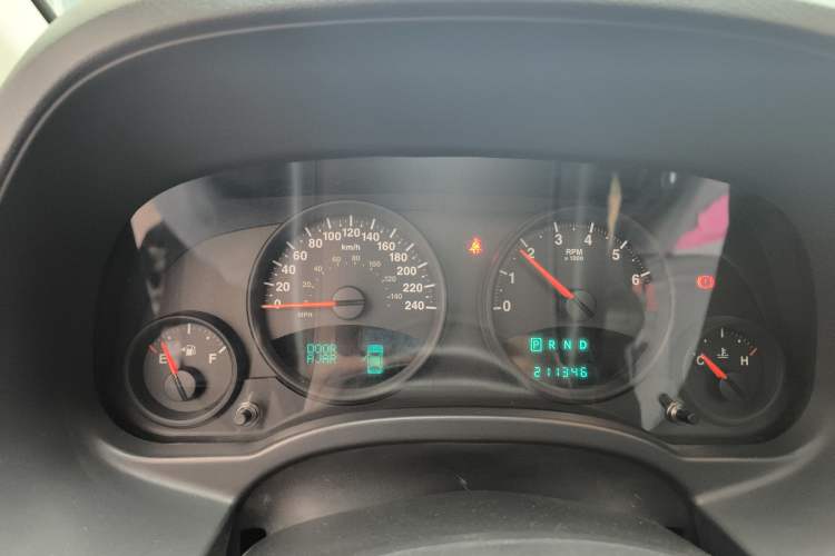 Used Jeep Compass 2010 2.4L four-wheel drive sport version
