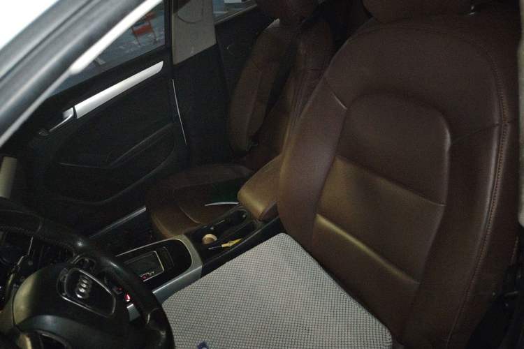 Used Audi A4L 2010 2.0 TFSI Standard Edition Left Front Seat