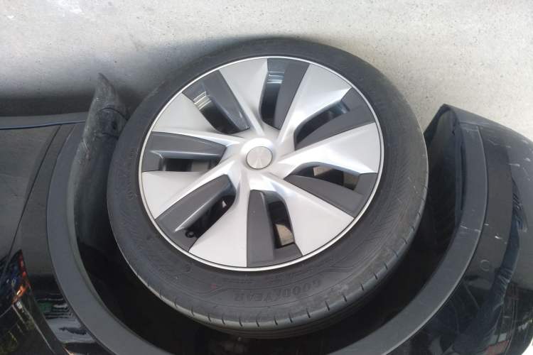 Used Tesla Model Y 2022 Rear-Wheel-Drive Version