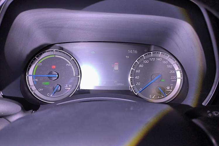 Used Toyota Highlander 2023 2.5L Smart Electric Hybrid Dual-Drive Elite Version 7 Seats Instrument Cluster