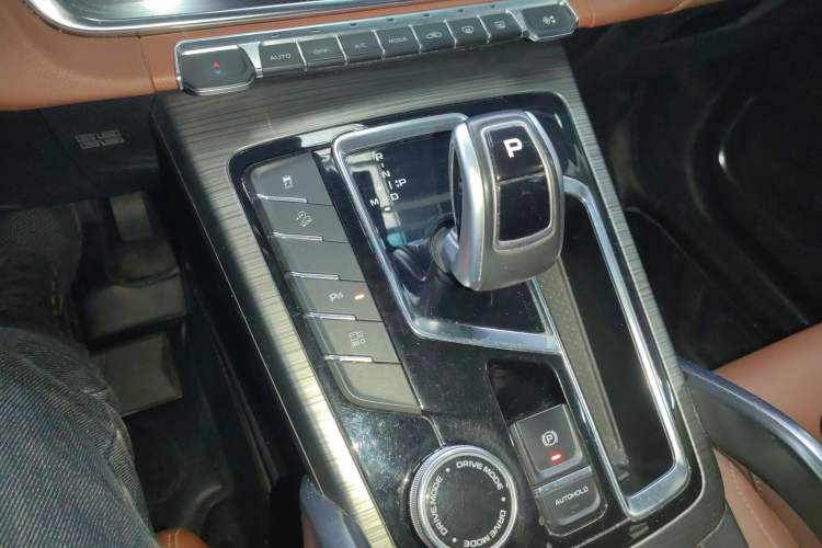 Used Geely Auto Emgrand X7 Sport 2020 1.8TD DCT Zhi Ling PRO