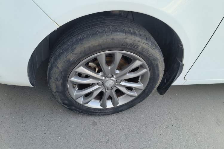 Used Geely Auto Vision 2019 Upgraded Model 1.5L Manual Luxury Version China VI Standard