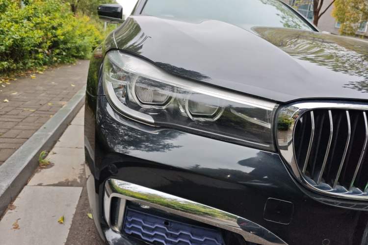 Used BMW 7 Series 2018 730Li Leading Model M Sport Package Right Front Headlight