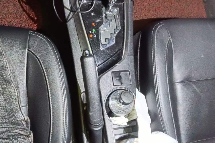 Used Toyota Corolla 2014 1.6L CVT GL-i Leather Edition