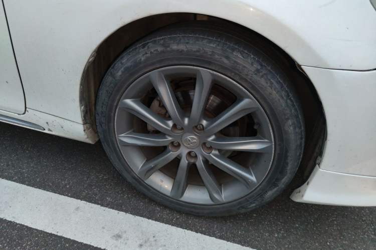 Used Toyota Reiz 2012 2.5V Fengdu Elite Stylish Edition Right Front Wheel Hub