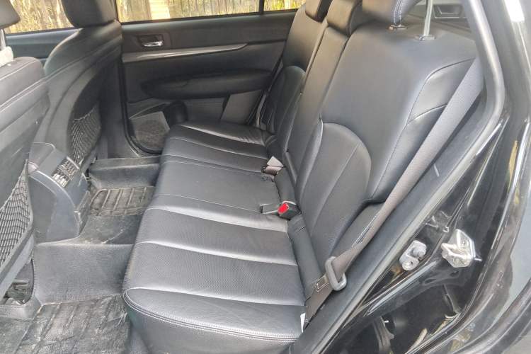 Used Subaru Outback 2014 2.5i Yashang Sport Edition
