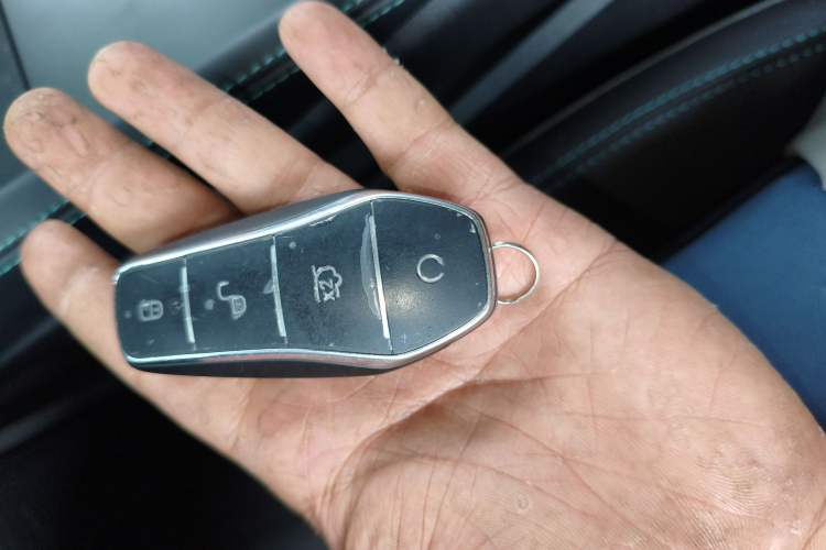 Used BYD Seal 06 New Energy 2024 DM-i 120KM Luxury Model
