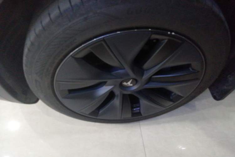 Used Tesla Model Y 2024 Rear-Wheel-Drive Version