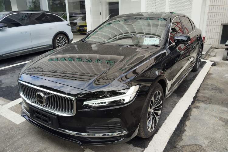 Used Volvo S90 New Energy 2025 Plug-in Hybrid Four-Wheel Drive Long-Range Zhiyi Luxury Edition
