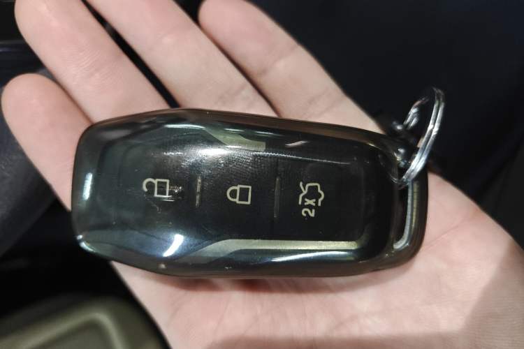 Used Ford Edge 2015 2.0T GTDi Two-Wheel-Drive Elite Edition Interior 1