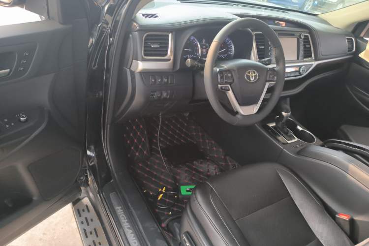 Used Toyota Highlander 2015 2.0T Four-Wheel Drive Ultimate Edition 7-Seater