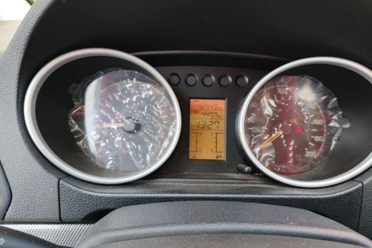 Used Nlmmotor Qiteng V60 2017 1.5L Luxury Model