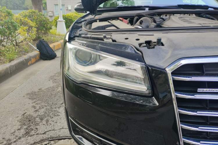 Used Audi A8 2014 A8L 45 TFSI quattro Comfort model Right Front Headlight