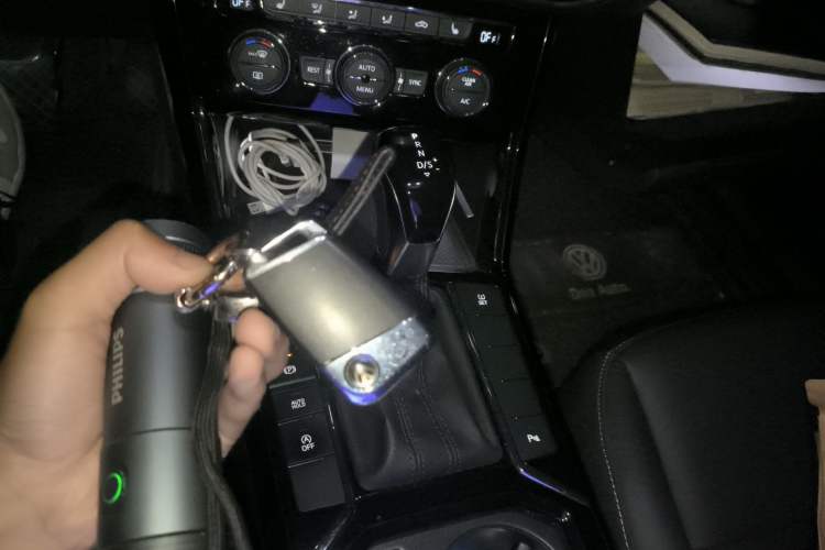 Used Volkswagen Passat 2019 330TSI Elite Edition China V Standard Vehicle Key