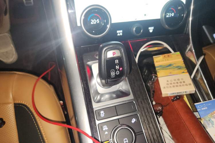 Used Land Rover Range Sport 2021 3.0 L6 HST Gear Lever