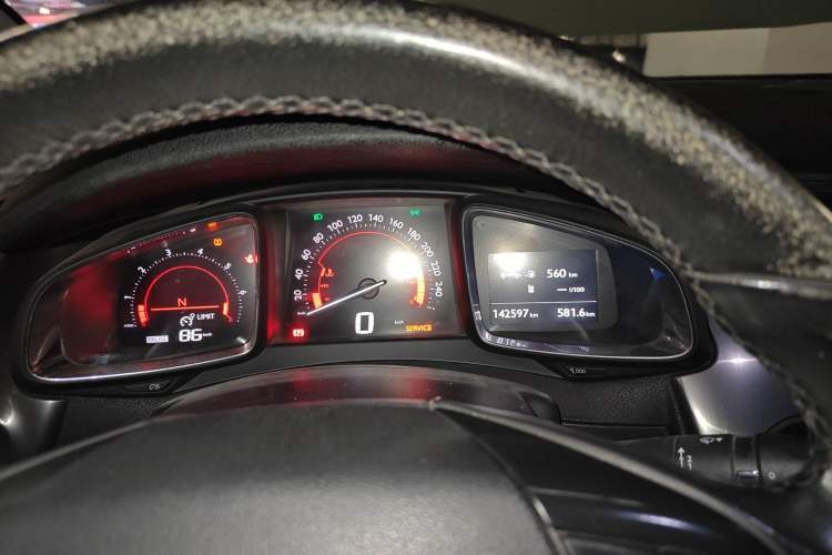 Used DS 5 2013 1.6T Luxury Edition THP160