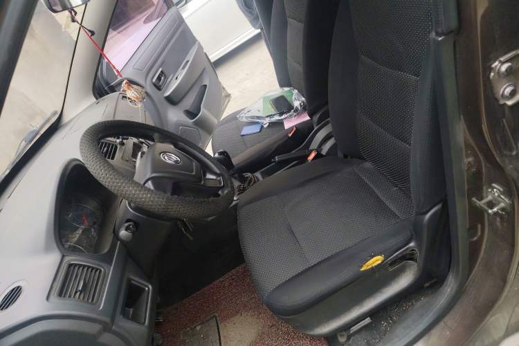 Used Dongfeng Fengon 330 2014 1.5L Manual Utility Version DK15