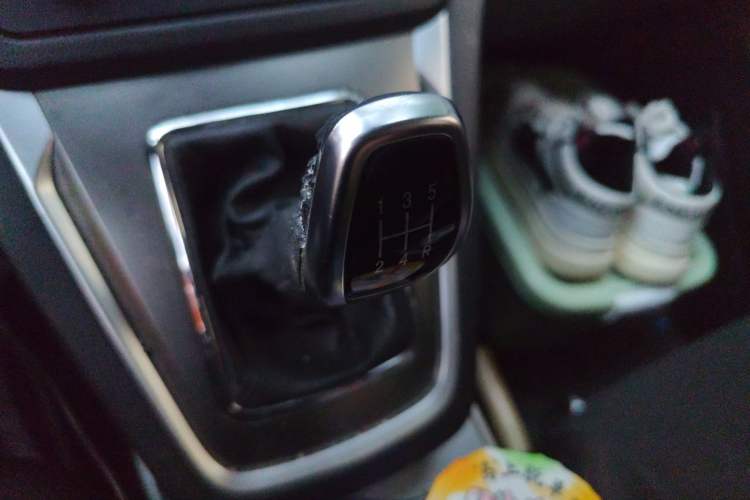 Used CHANGAN KAICHENG Ruixing S50 2017 1.5L Manual Comfort Model China V Standard
