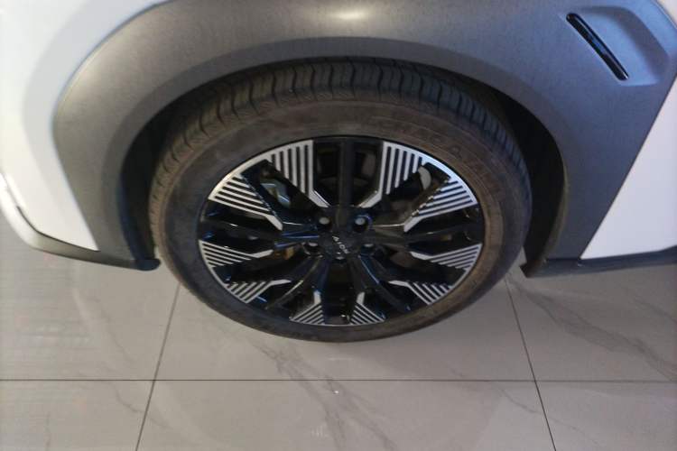 Used AION Y 2022 70 Tech Edition Lithium Iron Phosphate