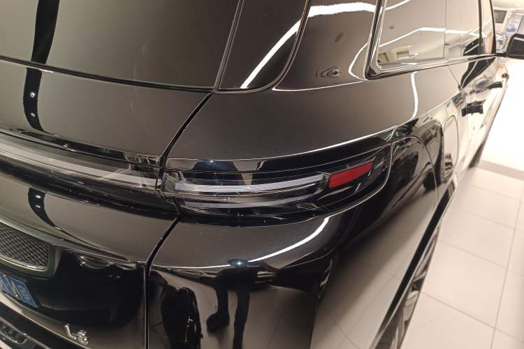 Used Li Auto L8 2024 Max Exterior 3